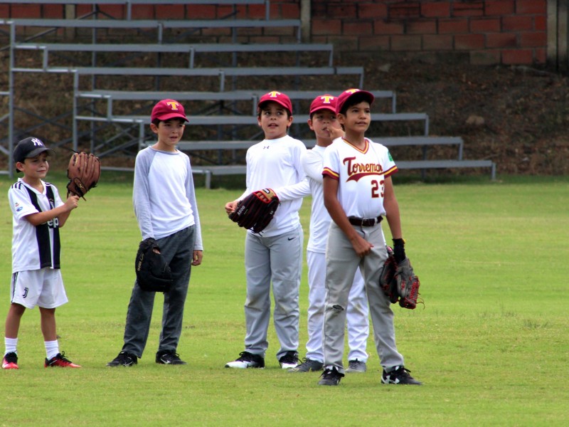 foto de 'Cachorros' se alistan para su debut del año