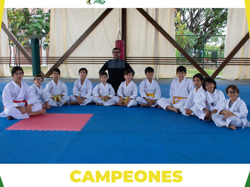 foto de Campeones Interclubes de Karate