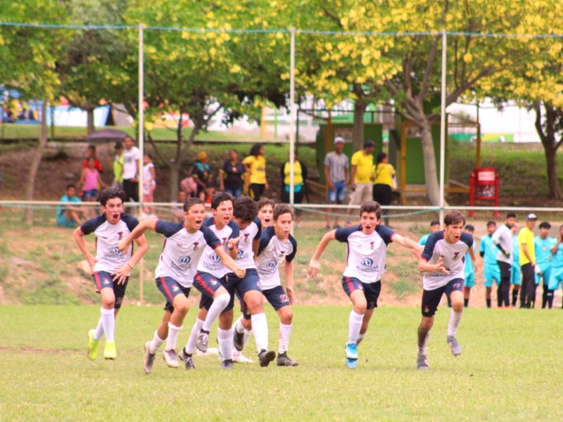 foto de Inferior se proclama campeón del Interbarrial