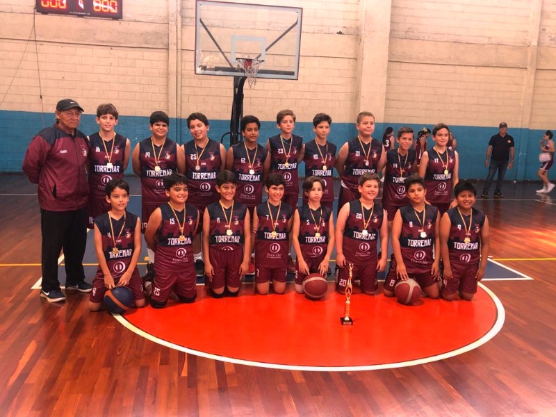 foto de Mini Básquet se proclama campeón del Interescolar