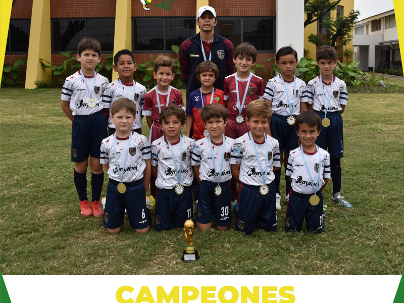 foto de Campeones Interescolares de Fútbol