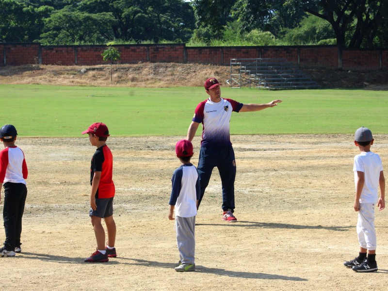 foto de Escuela B de Béisbol con la mente en ganar