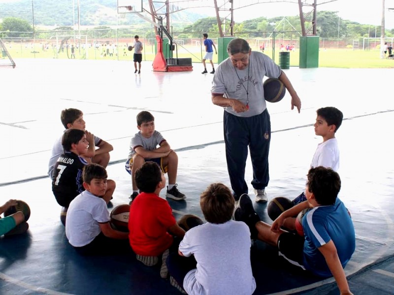foto de Torremar y Escuela Deportiva Marino, se miden en amistoso de baloncesto